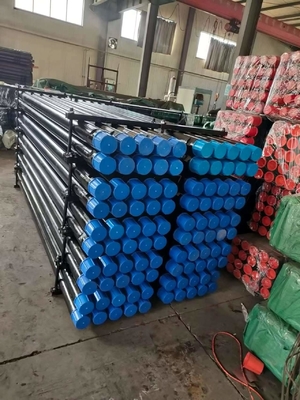 OD 114 mm Wasserbrunnenbohrgestänge 4 1/2&quot; Remet-Gewinde Schwarz
