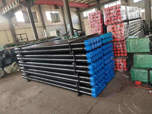 OD 114 mm Wasserbrunnenbohrgestänge 4 1/2&quot; Remet-Gewinde Schwarz