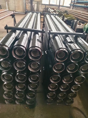 185 kg/pc Schwarzblaue Kohlenstoffstahl-Doppelwandbohrröhre für API-Standard-Dreh-Anwendungen